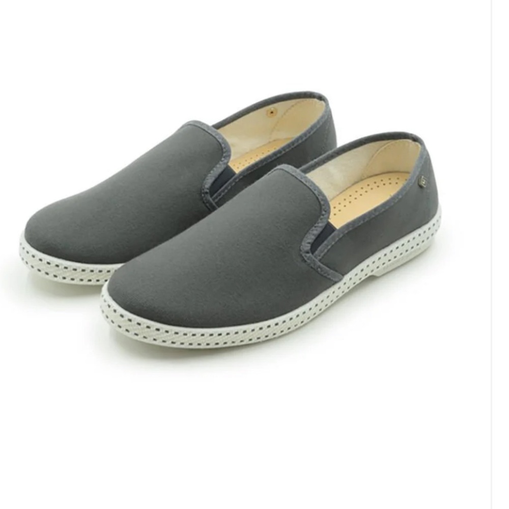 Rivieras Classic Canvas